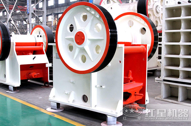 鵝卵石顎式破碎機(jī) 鵝卵石顎式破碎機(jī)