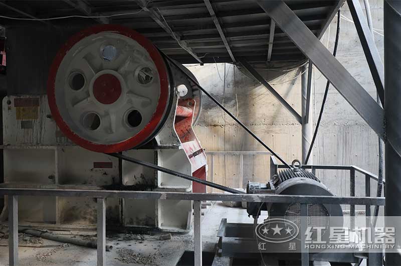 石膏顎式破碎機(jī) 石膏顎式破碎機(jī)