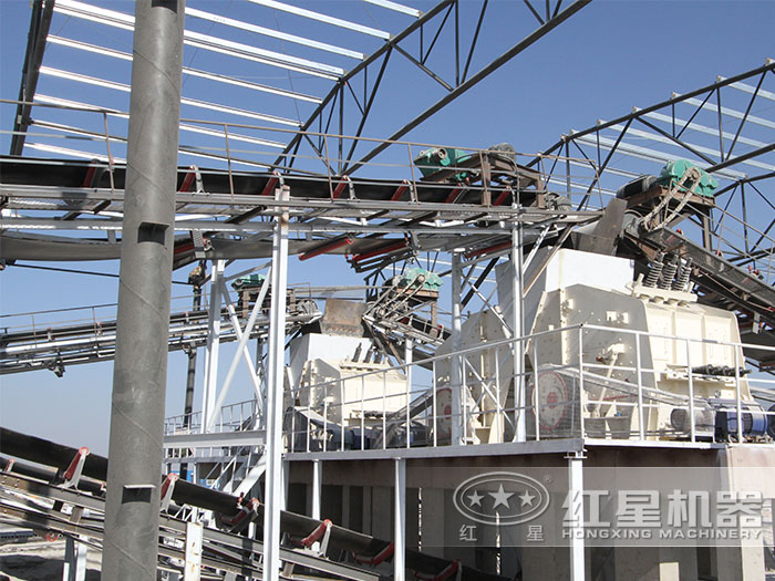 項(xiàng)目一期現(xiàn)場反擊破碎機(jī) 項(xiàng)目一期現(xiàn)場反擊破碎機(jī)