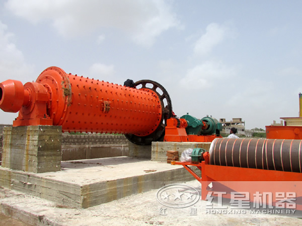 選煤廠磁選機(jī)生產(chǎn)現(xiàn)場(chǎng) 選煤廠磁選機(jī)生產(chǎn)現(xiàn)場(chǎng)