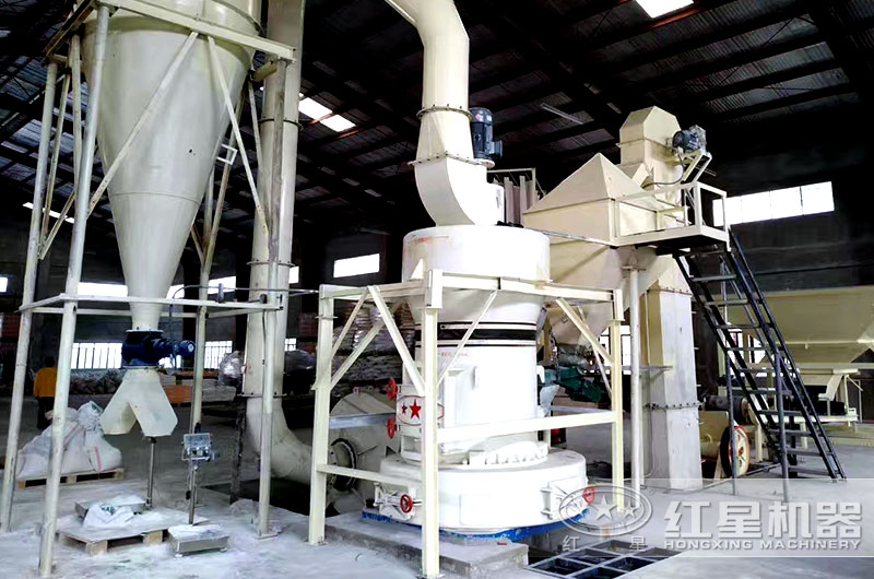 高強(qiáng)磨粉機(jī)圖片現(xiàn)場圖片 高強(qiáng)磨粉機(jī)圖片現(xiàn)場圖片