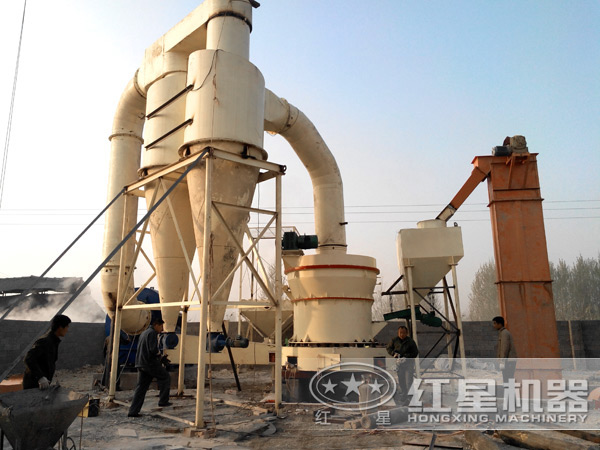 氧化鐵紅磨粉生產(chǎn)線現(xiàn)場圖 氧化鐵紅磨粉生產(chǎn)線現(xiàn)場圖