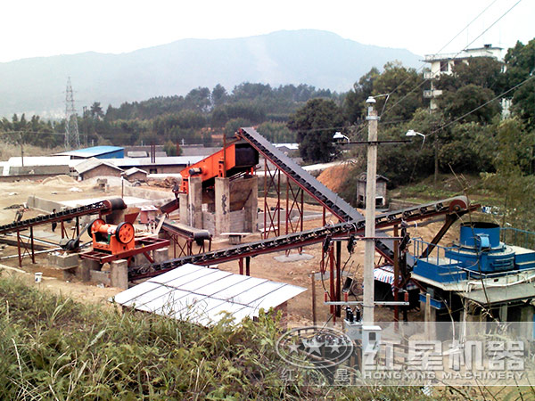 現(xiàn)場作業(yè)中 現(xiàn)場作業(yè)中