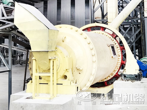 現(xiàn)場(chǎng)作業(yè)中 現(xiàn)場(chǎng)作業(yè)中