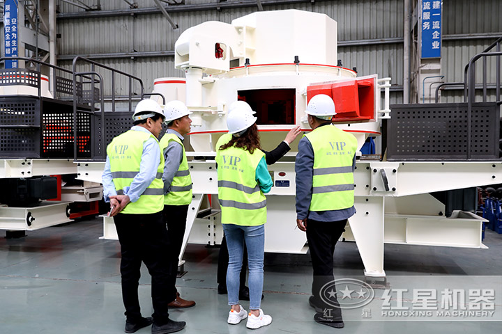 石灰?guī)r制砂機(jī)車間 石灰?guī)r制砂機(jī)車間