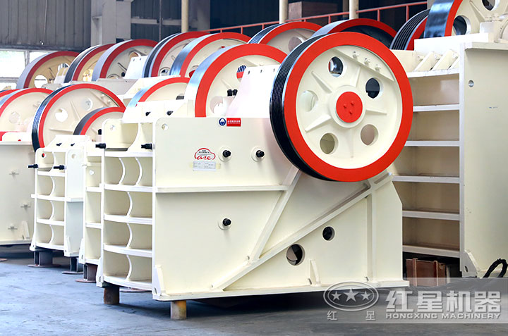 花崗巖顎式破碎機(jī)用戶來(lái)訪 花崗巖顎式破碎機(jī)用戶來(lái)訪