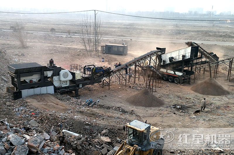 現(xiàn)場(chǎng)作業(yè)中 現(xiàn)場(chǎng)作業(yè)中