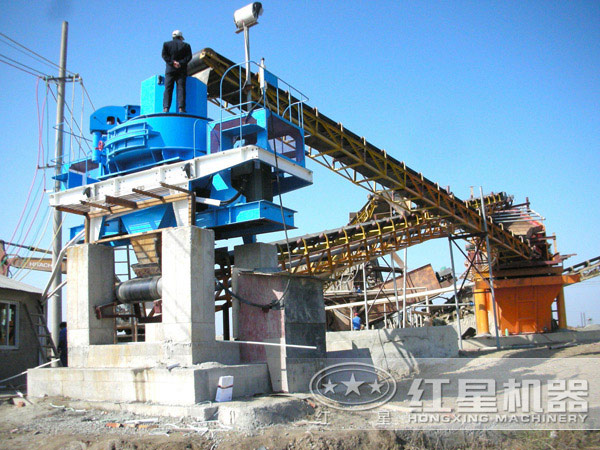 鵝卵石制砂機生產(chǎn)現(xiàn)場 鵝卵石制砂機生產(chǎn)現(xiàn)場