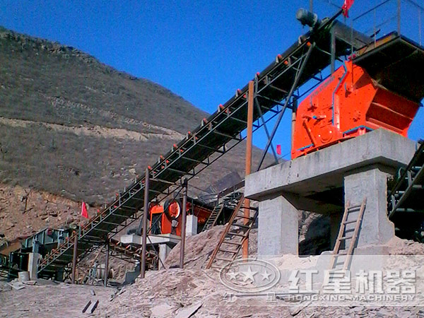 建筑砂石料錘式破碎機(jī)生產(chǎn)現(xiàn)場 建筑砂石料錘式破碎機(jī)生產(chǎn)現(xiàn)場