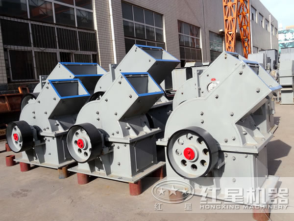 錘式破碎機(jī)廠區(qū) 錘式破碎機(jī)廠區(qū)