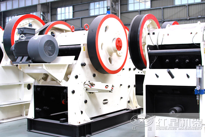 歐版鄂式破碎機(jī) 歐版鄂式破碎機(jī)