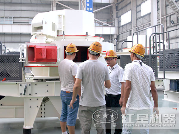 用戶選購(gòu)設(shè)備現(xiàn)場(chǎng) 用戶選購(gòu)設(shè)備現(xiàn)場(chǎng)