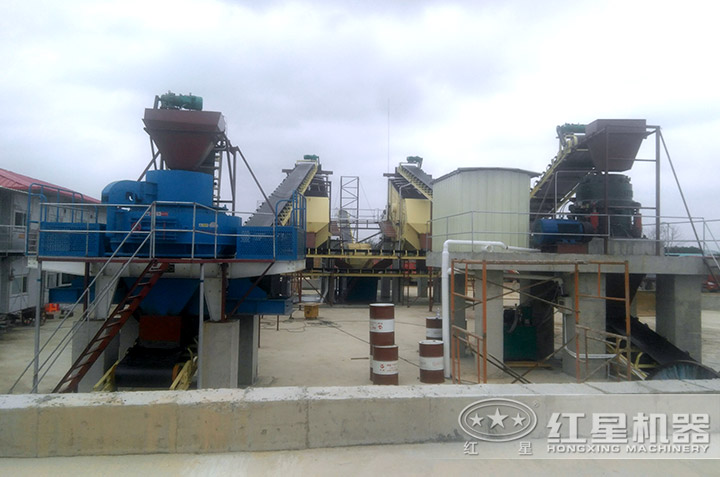 每小時400噸砂石料生產(chǎn)線現(xiàn)場 每小時400噸砂石料生產(chǎn)線現(xiàn)場