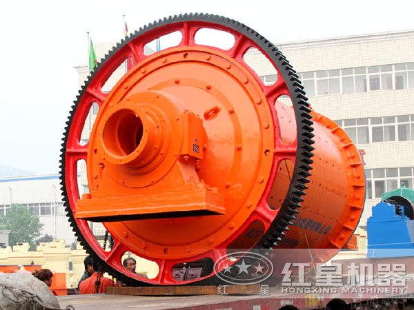 準(zhǔn)備發(fā)貨的球磨機(jī) 準(zhǔn)備發(fā)貨的球磨機(jī)