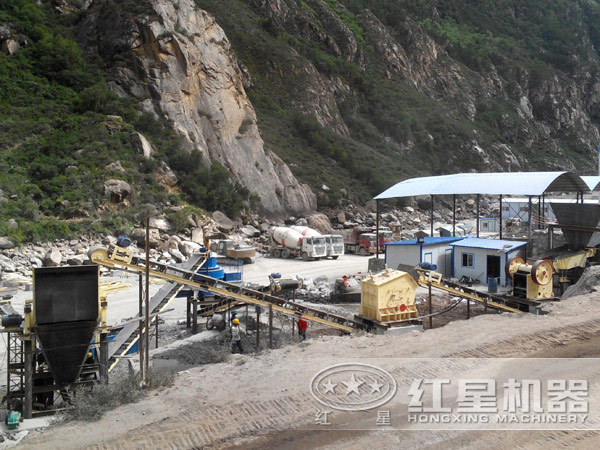 陶粒砂制砂機(jī)用戶生產(chǎn)現(xiàn)場 陶粒砂制砂機(jī)用戶生產(chǎn)現(xiàn)場