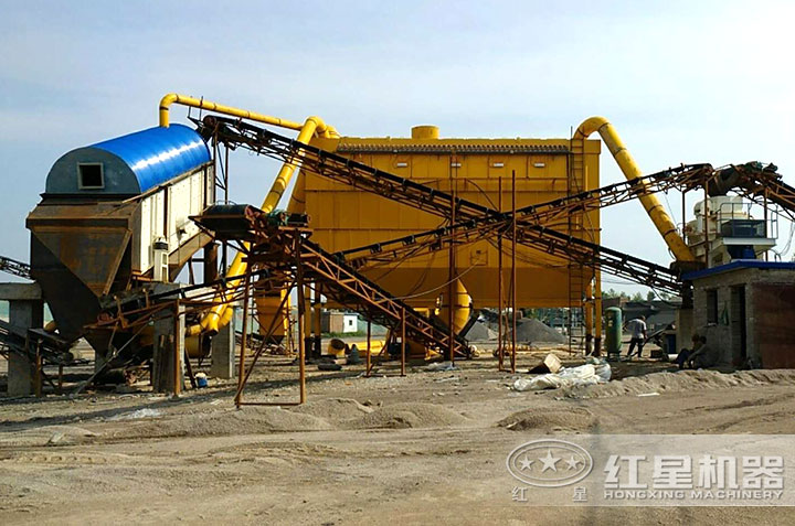 制砂機(jī)作業(yè)現(xiàn)場 制砂機(jī)作業(yè)現(xiàn)場