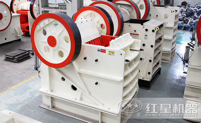 德版顎式破碎機(jī) 德版顎式破碎機(jī)