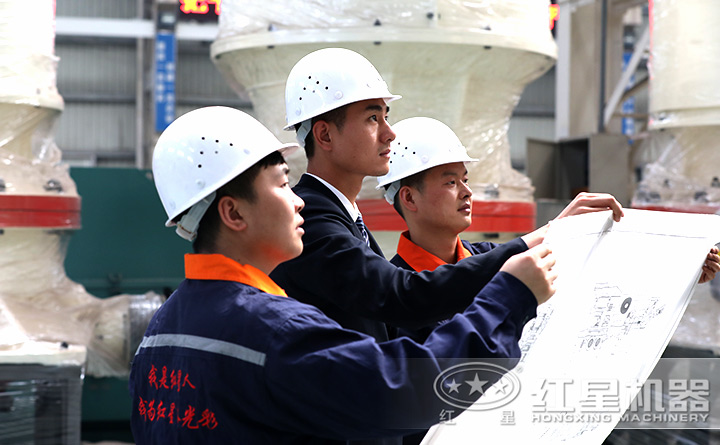 精湛技術(shù)人員現(xiàn)場(chǎng)指導(dǎo)設(shè)備的生產(chǎn)、制造