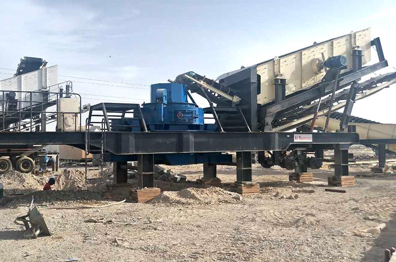 移動(dòng)制砂生產(chǎn)現(xiàn)場(chǎng) 移動(dòng)制砂生產(chǎn)現(xiàn)場(chǎng)