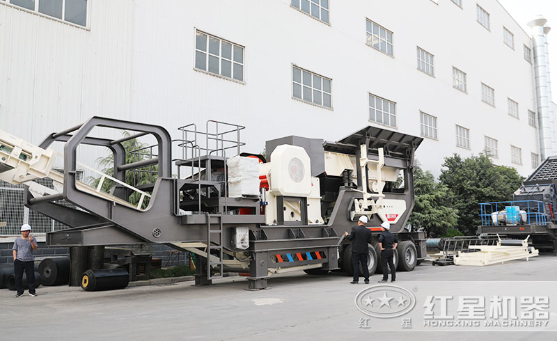 客戶參觀顎式移動破石機 客戶參觀顎式移動破石機