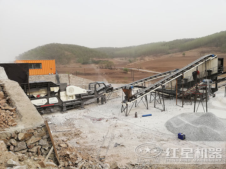 流動破碎機生產(chǎn)現(xiàn)場 流動破碎機生產(chǎn)現(xiàn)場