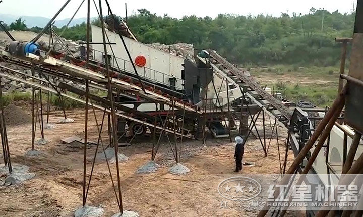 移動破碎生產(chǎn)線配置方案二 移動破碎生產(chǎn)線配置方案二