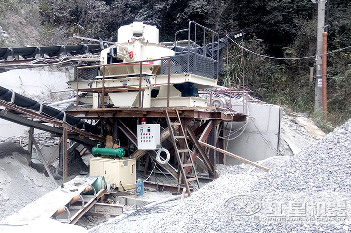 VSI制砂機(jī)作業(yè)現(xiàn)場(chǎng) VSI制砂機(jī)作業(yè)現(xiàn)場(chǎng)