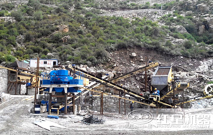 石英制砂機現(xiàn)場 石英制砂機現(xiàn)場