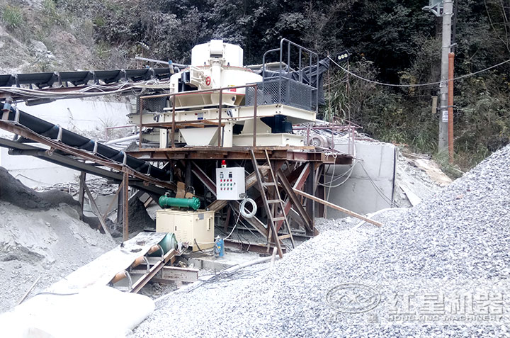 硅石制砂機(jī)作業(yè)現(xiàn)場 硅石制砂機(jī)作業(yè)現(xiàn)場