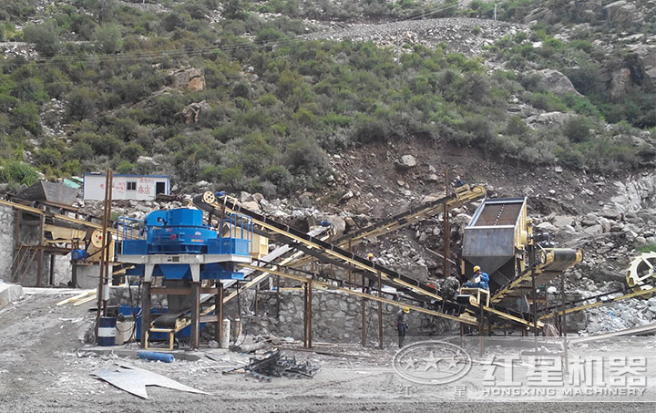 石灰石打砂機(jī)安裝現(xiàn)場 石灰石打砂機(jī)安裝現(xiàn)場