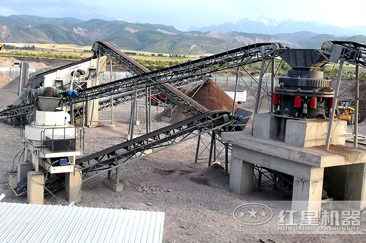 河卵石打砂現(xiàn)場(chǎng) 河卵石打砂現(xiàn)場(chǎng)