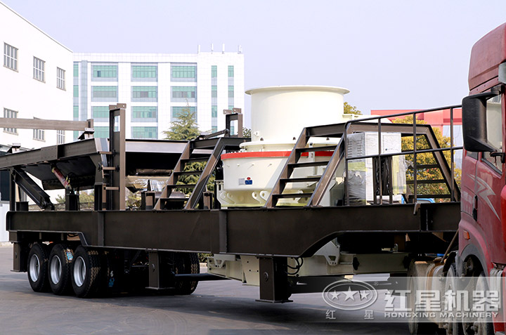 移動石粉制砂機發(fā)貨現(xiàn)場，到場即可作業(yè)
