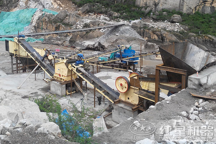 石灰?guī)r制砂生產(chǎn)線現(xiàn)場 石灰?guī)r制砂生產(chǎn)線現(xiàn)場