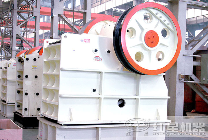 德版顎式破碎機(jī) 德版顎式破碎機(jī)