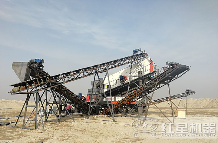 流動碎石機現(xiàn)場 流動碎石機現(xiàn)場