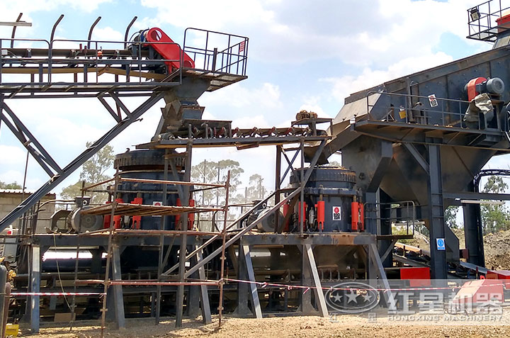 圓錐破碎機作業(yè)現(xiàn)場 圓錐破碎機作業(yè)現(xiàn)場