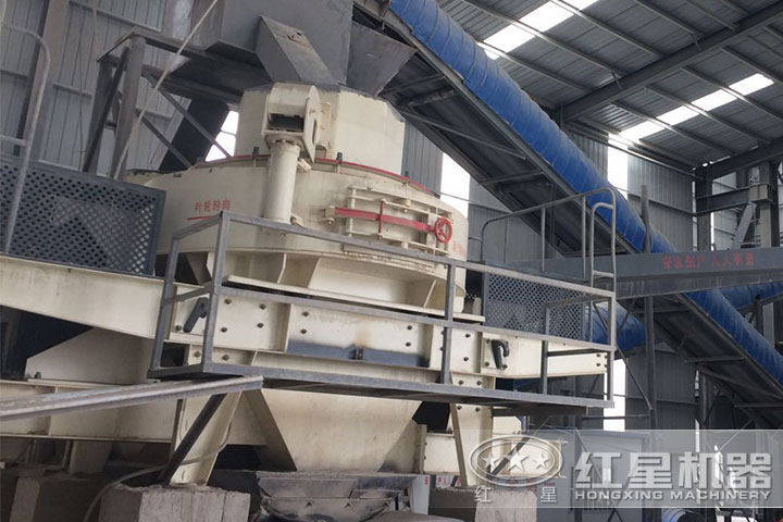 制砂機作業(yè)現場 制砂機作業(yè)現場