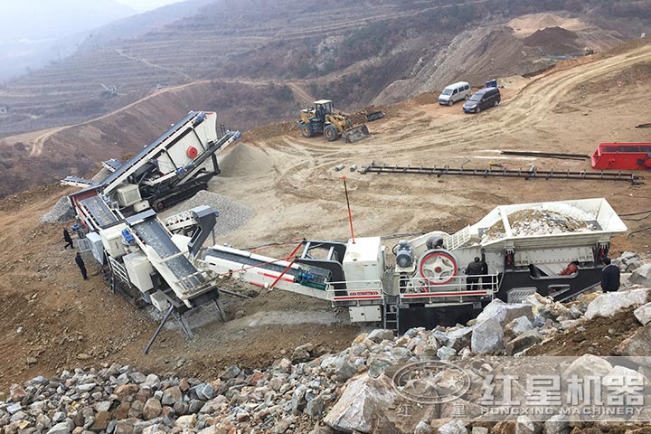 小型移動(dòng)碎石機(jī)械設(shè)備作業(yè)現(xiàn)場(chǎng) 小型移動(dòng)碎石機(jī)械設(shè)備作業(yè)現(xiàn)場(chǎng)