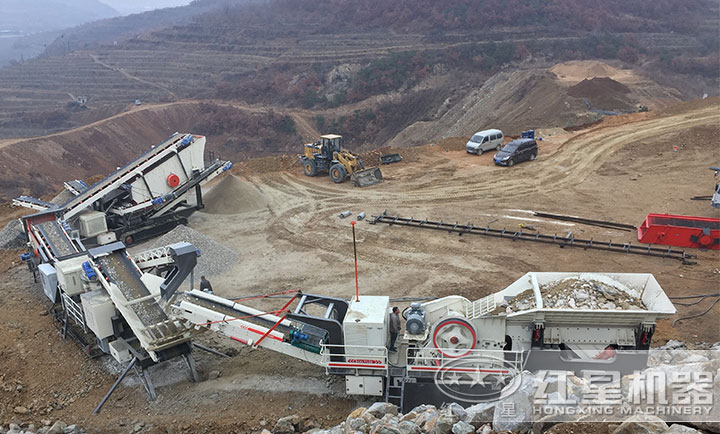 流動(dòng)制砂機(jī)作業(yè)現(xiàn)場(chǎng) 流動(dòng)制砂機(jī)作業(yè)現(xiàn)場(chǎng)