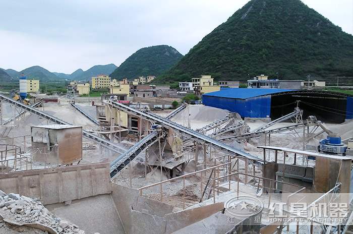 石灰石破碎生產線現場 石灰石破碎生產線現場