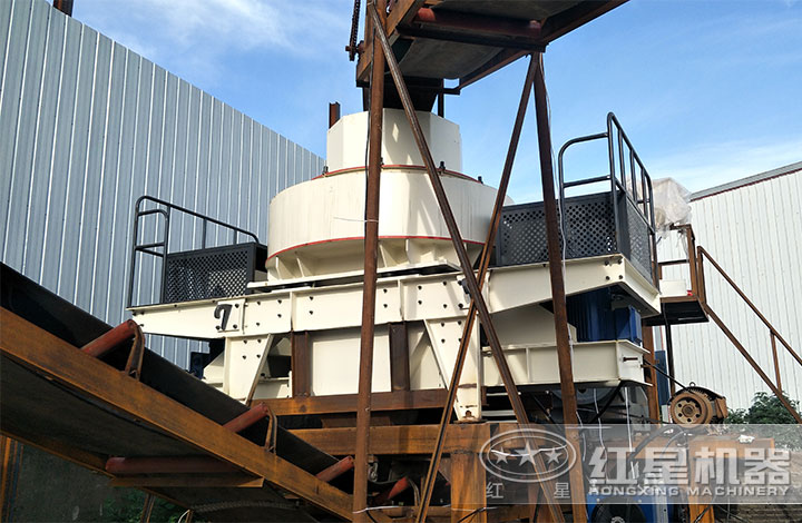 制砂機(jī)現(xiàn)場(chǎng) 制砂機(jī)現(xiàn)場(chǎng)