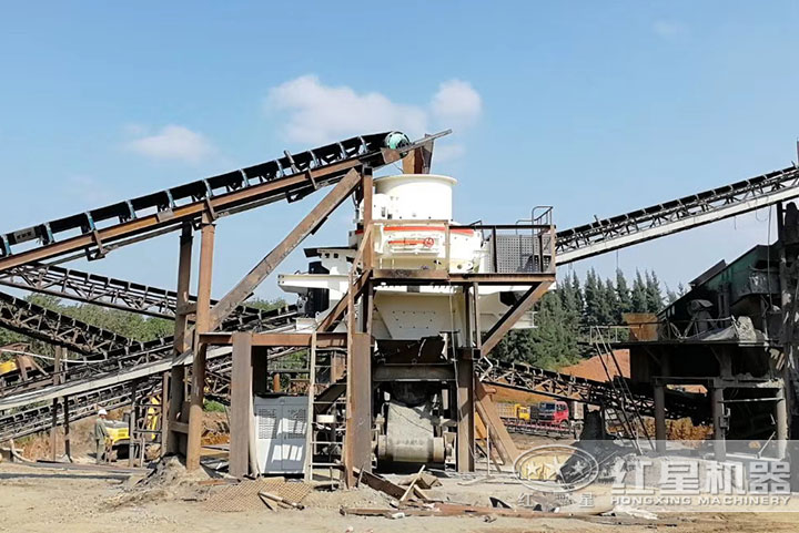 HVI制砂機(jī)作業(yè)現(xiàn)場(chǎng) HVI制砂機(jī)作業(yè)現(xiàn)場(chǎng)