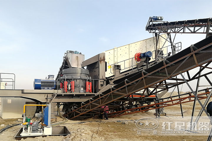 移動(dòng)式生產(chǎn)線設(shè)備現(xiàn)場(chǎng) 移動(dòng)式生產(chǎn)線設(shè)備現(xiàn)場(chǎng)