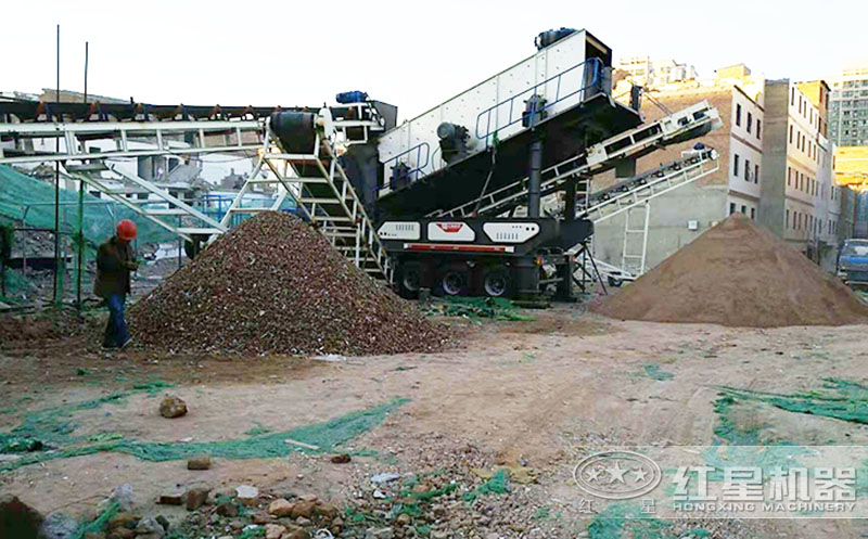 建筑垃圾破碎現(xiàn)場(chǎng) 建筑垃圾破碎現(xiàn)場(chǎng)