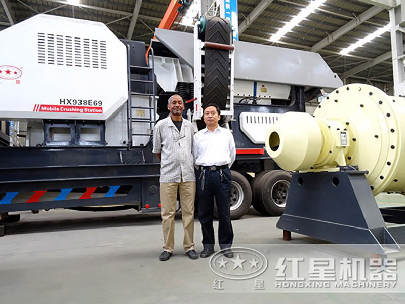 客戶來(lái)廠參觀留影 客戶來(lái)廠參觀留影