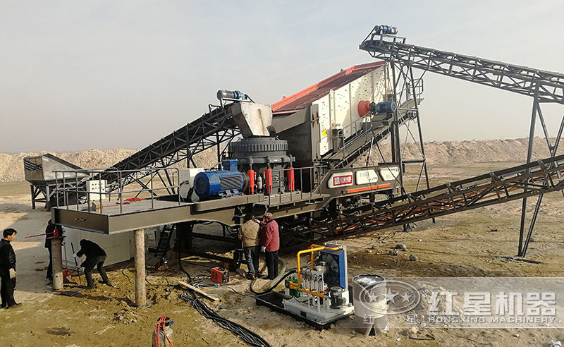 河北保定移動石子破碎線安裝現(xiàn)場 河北保定移動石子破碎線安裝現(xiàn)場