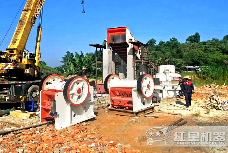 打沙生產(chǎn)線安裝現(xiàn)場(chǎng) 打沙生產(chǎn)線安裝現(xiàn)場(chǎng)