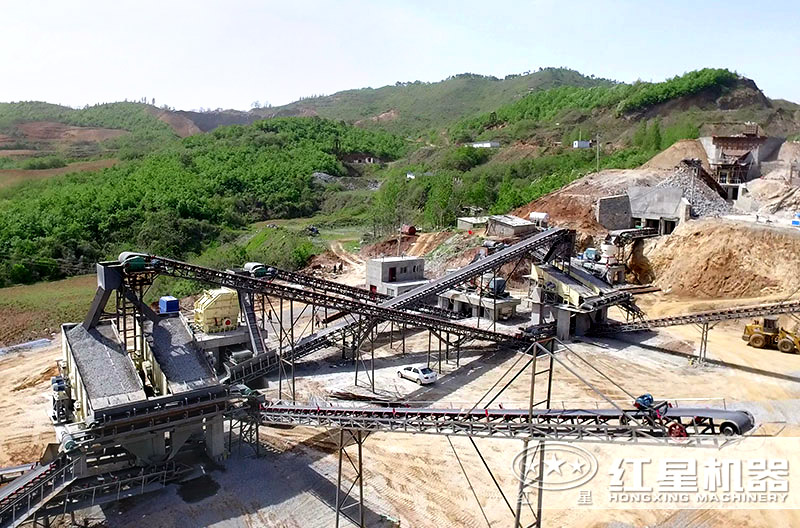 成套制砂碎石機作業(yè)現(xiàn)場 成套制砂碎石機作業(yè)現(xiàn)場