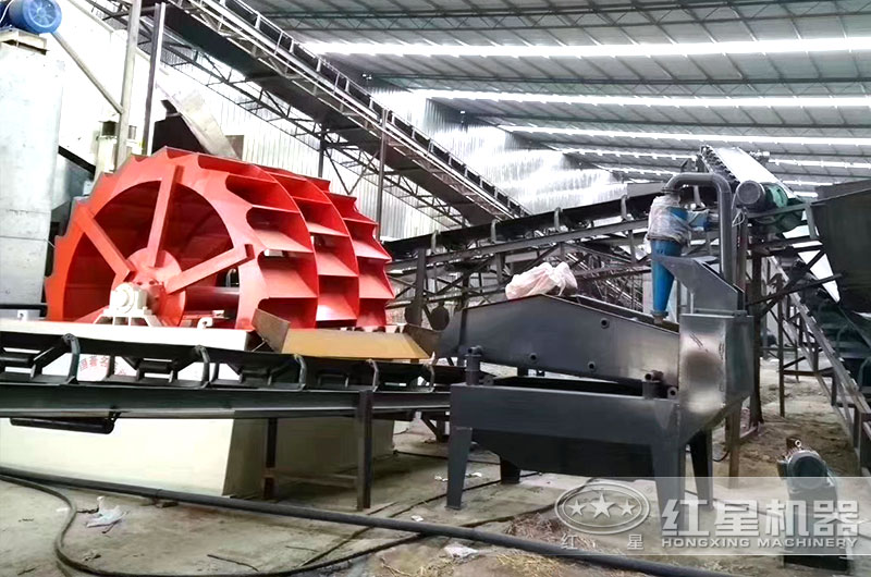 洗砂機(jī)安裝現(xiàn)場(chǎng) 洗砂機(jī)安裝現(xiàn)場(chǎng)