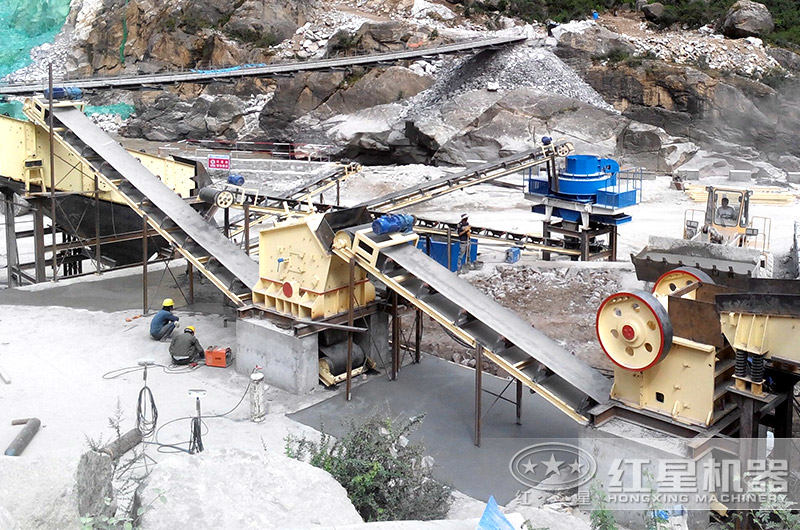 煤矸石制砂生產(chǎn)現(xiàn)場(chǎng) 煤矸石制砂生產(chǎn)現(xiàn)場(chǎng)